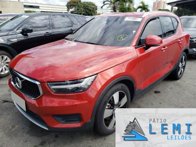 VOLVO XC40 19/20 VOLVO XC40 19/20