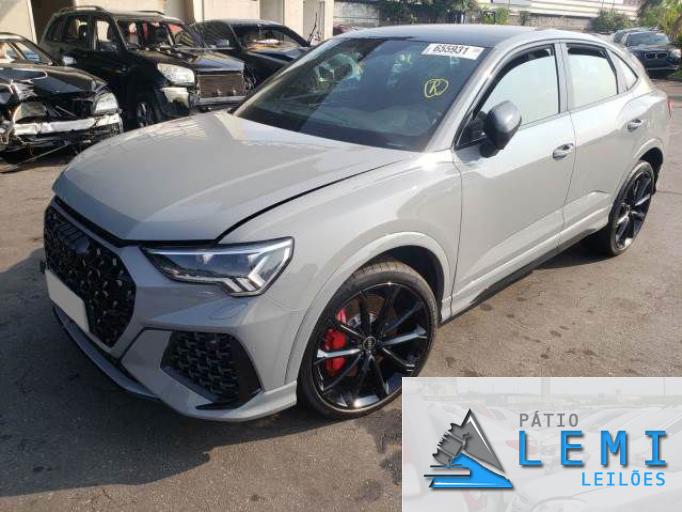 AUDI RS Q3 SPORTBACK 21/22 AUDI RS Q3 SPORTBACK 21/22