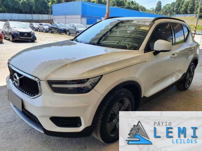 VOLVO XC40 18/19 VOLVO XC40 18/19