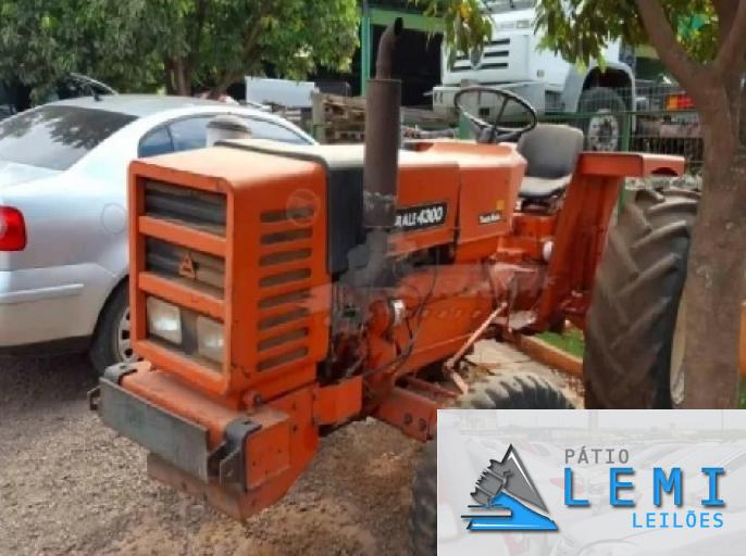 TRATOR AGRALE 4300 TRATOR AGRALE 4300
