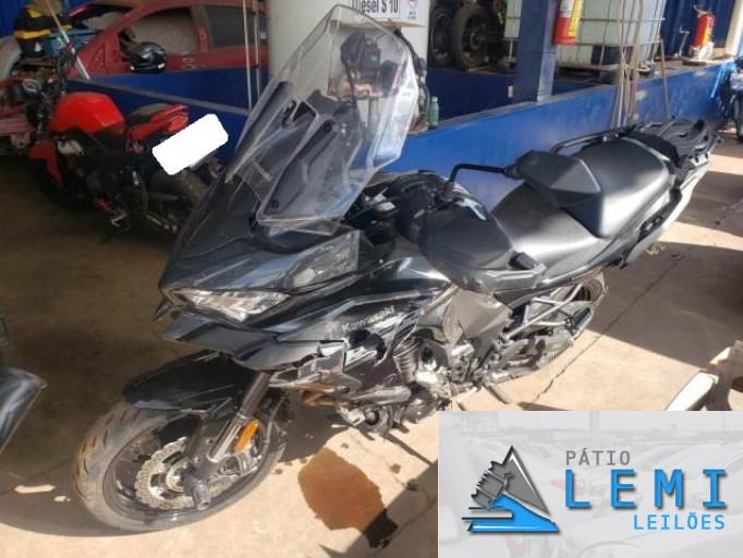 KAWASAKI VERSYS 1000 20/20 KAWASAKI VERSYS 1000 20/20