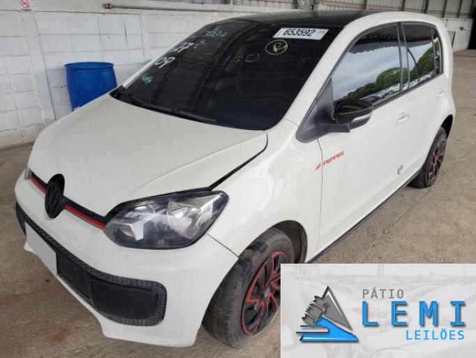 VOLKSWAGEN UP 18/18 VOLKSWAGEN UP 18/18