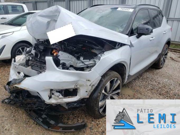 VOLVO XC40 21/22 VOLVO XC40 21/22